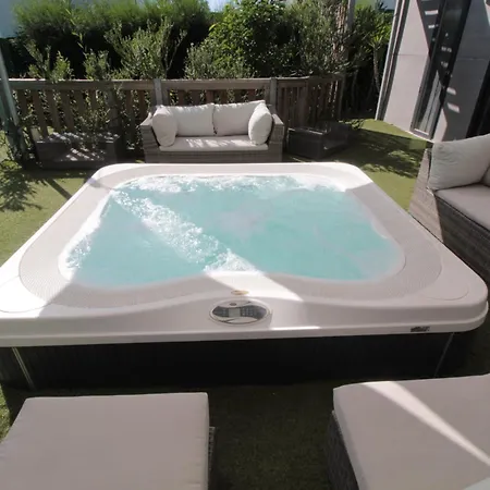 Parque de Campismo De Cedros Setúbal